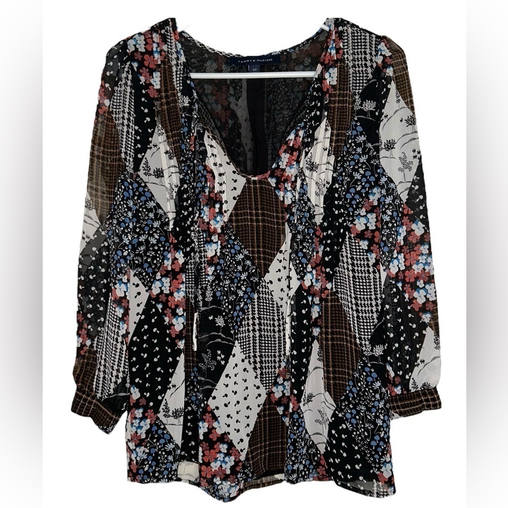 Tommy Hilfiger Patchwork Floral Print Top Women’s Size Small Preppy Office Wear